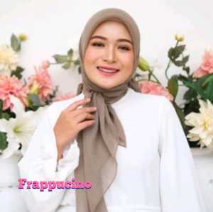 HIJAB SEGI EMPAT Bella Square