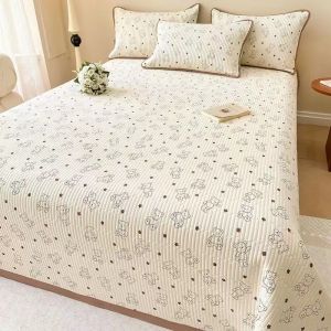 ผ้าคลุมเตียง cottonระดับA 6.5ฟุต  เนื้อนุ่มหนา ผ้าฝ้ายเส้นด้าย กันแพ้  กันลื่นกันฝุ่น เหมาะทุกฤดูกาล