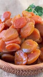 Sugar-free authentic old-farm apricot preserves seedless dried apricot almond strips red apricot dried fruit low-fat snacks for women and children  Red Apricot Turkey Dried Fruit Snack