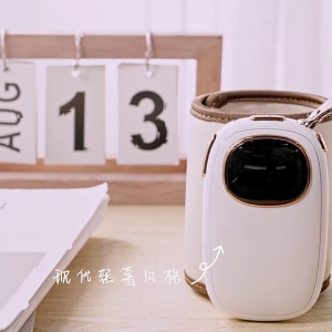 Versatile Baby Bottle Warmer Portable Heating Bag with Rechargeable Wireless USB Charging for Household Travel