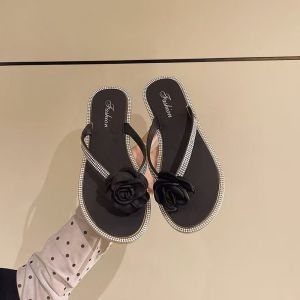 [Free Shipping] Sandals 2025 New Summer Soft Sole Camellia Flat Vacation Stylish Rose Flip-Flops for Women