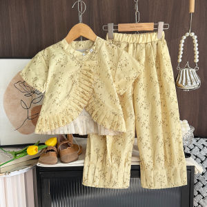 Menoea ชุด Baju Bayi Perempuan ใหม่ฤดูร้อนอายุ3-7ปีชุด2ชิ้นเสื้อยืดผ้าย่นแขนสั้นพิมพ์ลายกางเกงจับจีบแหวกแนวสำหรับเสื้อผ้าลำลองเสื้อผ้าเด็ก