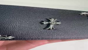Ví ngang chrome heart logo mạ bạc da PU giá rẻ( KHÔNG BOX)