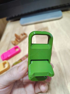 Giá đỡ điện thoại in 3D cute – Nhỏ gọn tiện mang theo dùng làm móc khóa cực chất