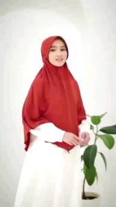 Nura  Khimar/ With Pad/Daily khimar bahan crinckle by Azmeela