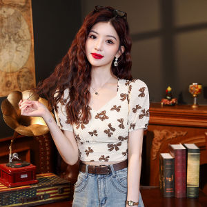 AMMIN เสื้อเชิ๊ตผ้าชีฟองเสื้อแขนสั้นมีปกสี่เหลี่ยมแบบไม่สม่ำเสมอของผู้หญิงสไตล์หูกระต่ายสั้นผูกโบว์แฟชั่นเสื้อเบลาส์หรูหราสำหรับฤดูร้อน2024