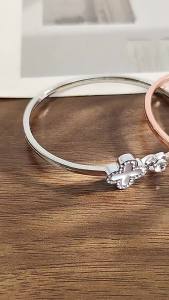 [ Premium Selection ] Korean Style Fashion Four-Leaf Clover Inlaid Diamond Bracelet ins Exquisite and high-end zirconia open bracelet ins Wind