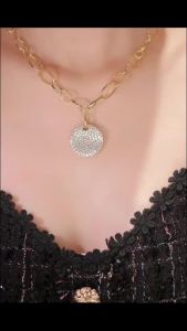 Bellux 925 Silver Yellow Gold Plated Necklace Sparkling Synthetic Zircon Round Pendant Design Perfect Trendy Necklace Gift
