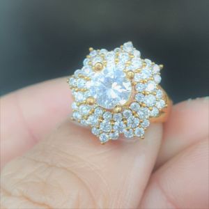 Nhẫn Full Xoàn Kiểu Hoa 8 Cánh Vàng Đá Vonfram Cao Cấp-Bao dùng 5 năm trên mọi điều kiện (Có Ký Hiệu-Mẫu Gọn Tay- Không Phai Màu)