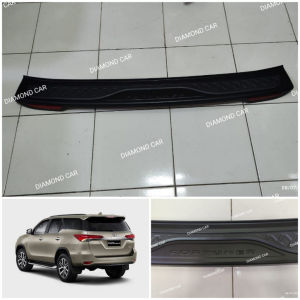 Sillplate belakang Toyota All New Fortuner 2016-2021 Hitam