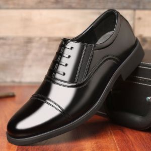 Mens leather shoes business casual mens leather shoes three joints soft sole black work shoes versatile trendy British style pointed leather shoes