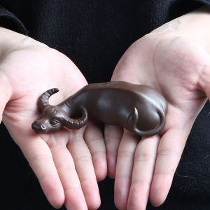 ควายตัวงามมงคลเซรามิค อุปกรณ์เสริมชูดน้ำชา ควายตัวน้อย เครื่องประดับตกแต่งโต๊ะน้ำชาสร้างสรรค์การเล่นชาเทียว ชุดชื่น