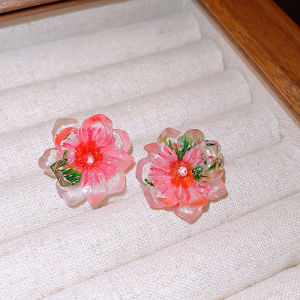 ต่างหูแฟชั่นดีไซน์สวยงามลวดลายสวยงามสีชมพูเรซิ่นดอกไม้