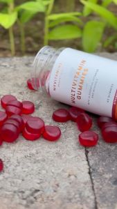 Multivitamin Gummies - Viên Kẹo Dẻo Bổ Sung Vitamin Tổng Hợp 60 Viên - thơm ngon là lựa chọn ngon miệng nhất để bổ sung các dưỡng chất quan trọng. Với sự kết hợp của 10 loại vitamin và khoáng chất thiết yếu kẹo dẻo Multivitamin mang lại những lợi ích tu
