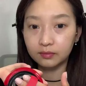 正品现货 【新品】AZTK气垫引力贴霜AZTK Air Cushion Gravity Cream Concealer Hold Makeup Delicate Student Oily Skin Dry Skin Liquid Foundation