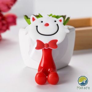 Makayo ที่แขวนแปรงสีฟัน สัตว์ตัวการ์ตูน ยึดผนังด้วยตัวดูด Toothbrush holder with suction cup