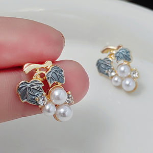 Fashionable Ring Gift 可爱小葡萄珍珠串耳钉 新款高级感耳饰女款耳环耳坠配饰耳环品
