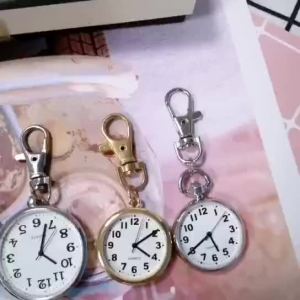 นาฬิกาพกควอตซ์สำหรับเด็ก นาฬิกาแขวนสำหรับผู้สูงอายุ นาฬิกาหน้าอก ใช้สำหรับการสอบ หน้าปัดใหญ่ นาฬิกาดิจิตอลแขวน ขายตรงจากโรงงาน