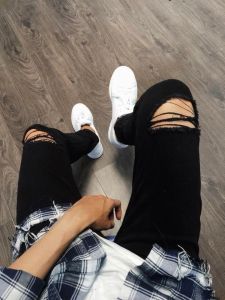 Quần jean nam rách gối AMILY màu đen trơn vải Denim co giãn form slimfit ôm côn có BIGSiZE