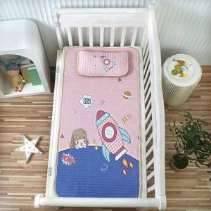 (Hàng sẵn kho) Chiếu điều hoà trẻ em mát lạnh lót cao su non - kèm gối có ruột bông cho bé giá rẻ - màu sắc tươi mới - hoạ tiết nghộ nghĩnh - [GẤU VÀ THỎ DÂU]