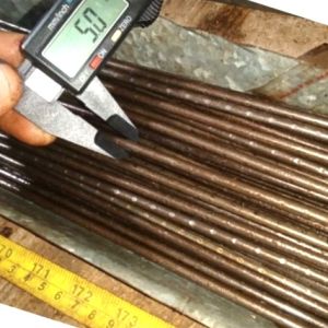 As baja bintik ukuran 5mm as tutul hitam