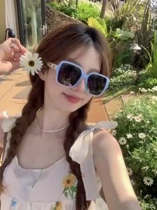 春日苏打气泡时尚小香墨镜女新款韩版潮夏季显脸小太阳眼镜凹造型Spring Soda Bubble Fashion Xiaoxiang Sunglasses Womens New Korean Edition Trendy Summer Face Show Small Sunglasses Concave Design