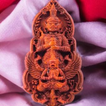 รูปจากผู้ขายบน Lazada: วัตถุมงค ท้าวเวสสุวรรณ พญาครุฑ งานแกะสลักไม้พยุง,ไม้ประดู่ ตั้งราคา ฿55 ขายแล้ว 567 ชิ้น