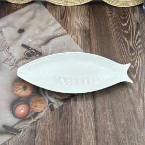 จานปลา จานเซรามิค เนื้อพอร์ชเลน สีขาว เงางาม  มี 3 ขนาด  5.8 x 14.1 นิ้ว   6.75 x 14.5 นิ้ว และ  7.4 x 16 นิ้ว