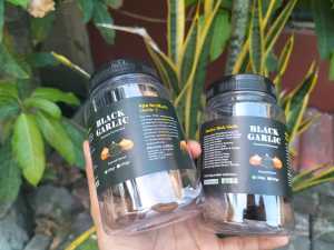 Bawang Hitam paket 2 Botol Kemasan 100gr / Black Garlic Premium Kemasan 100gr 2 Botol