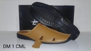 Platino Sandal Selop Bustong Moccasin Kulit Premium DM01 | Sandal Selop Kulit | Sandal Selop Pria Platino | Sandal Selop Pria Mewah | Sandal Selop Pria Platino Kulit | Sandal Selop Kulit Premium | Sandal Selop Kulit Sapi | Sandal Selop Bustong Pria
