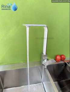 Vòi rửa chén xoay 360 độ Vòi Rửa Chén Nóng Lạnh Xoay 360 độ inox SUS304 Vuông RINA RN5022