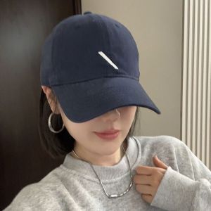 THANKSKY งานปัก หมวกเบสบอลปักลาย นิวยอร์คเดรส รูสำหรับเจาะ หมวกกันแดดหมวก เรโทร ผ้าคอตตอน หมวกเบสบอลตัวอักษร สาวๆ