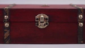 Wooden Vintage Treasure Chest Coin Jewellery  Storage With Lock Pirate Gift Boxes Organizer Container Decorative Gift2026