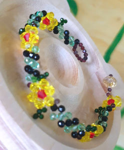 Vòng tay hoa pha lê vàng hướng nắng