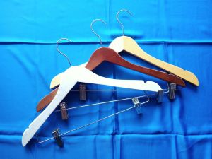 Hanger Jepit Celana Bahan Kayu / Gantungan Celana Warna Natural Isi 1 Pcs