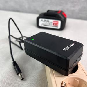 Fast charging LXT 2A dari Apr bisa untuk semua merk charger bikin baterai awet