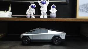 Desktop Stand 3-in-1 CyberDock Wireless Charging Station for IPhone16 15 14 Pro Max AirPods IWatch with Ambient Light