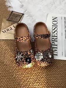[Free Shipping] Ballet-Style Gold-Embellished High-End 2026 New WomenS Summer Slip-On Sandals With Non-Slip Soles