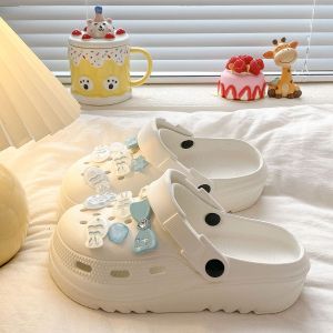 [Free Shipping] Suitable For The Beach 2026 Summer Trendy DIY Cartoon Pattern WomenS Beach Sandals With A Closed-Toe Design