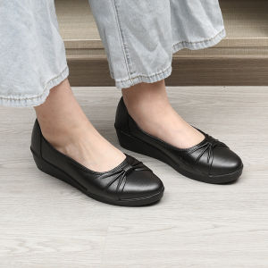 Free Shipping Low-Top Versatile PVC Shoes With A Solid Color And Faux Leather Texture Perfect For Everyday Wear In Autumn And Winter.These Stylish Round-Toe Slip-On Shoes Feature A Shallow Opening