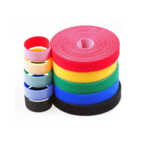 พร้อมส่ง เทปตีนตูกแก กว้าง 2 ซม. ยาว 5 เมตร มีกาวในตัว