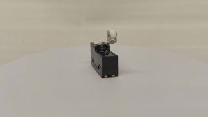 ของแท้จาก Omron DZ-10GW2-1B DZ-10GW22-1B DZ-10GV2-1B สวิตช์พื้นฐานสำหรับงานพิเศษ