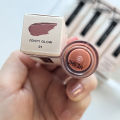 💋2ml(มีกล่อง)&EXP.4/2027💋 Fenty Beauty  Gloss Bomb Universal Lip Luminizer. 