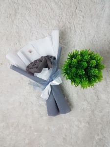 Buket Hijab Bella Square isi 2 Jilbab / Bucket Kerudung / Buket Wisuda Cewek / Buket Pernikahan / Kado Ulang Tahun / Hadiah untuk Hari Ibu - Kulea Shop