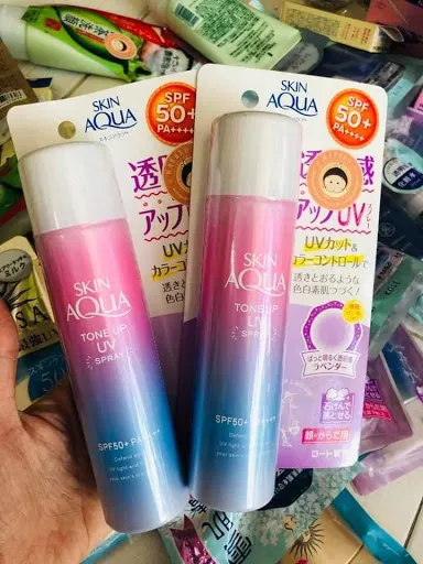 Xịt Chống Nắng Skin Aqua Tone Up UV Spray SPF 50+ PA++++ 70g