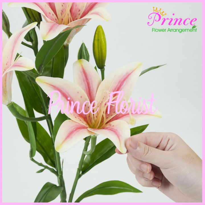 Bunga%20Lily%20Latex%20Cabang%203%20Bunga%20lili%20Palsu%20Bahan%20Lateks%20Artificial%20Real%20Touch%20Silk%20Flower%20Tiger%20Lilies%20Hiasan%20Hotel%20Bucket%20Rumah%20Cafe%20dan%20Dekorasi%20Pelaminan%20Berkualitas%20Import%20Premium%20Murah%20-%20Image%206