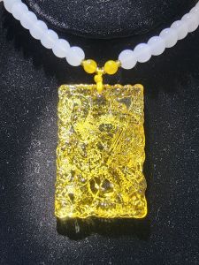 (SG Seller Ready Stocks) Yellow Glazed Glass (LiuLi) Guan Gong Pendant with Lychee Agate Necklace 黄琉璃关公吊坠和荔枝冻玛瑙项链