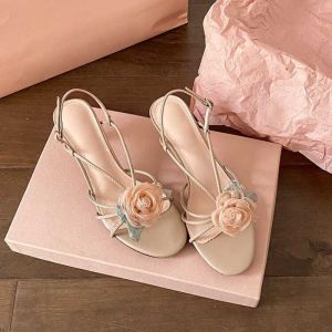 รองเท้าแตะผู้หญิงรองเท้าแตะคลาสซี่สง่างามพร้อมส้นรองเท้าแตะสำหรับผู้หญิง