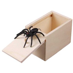 FUNG MALL Thực tế 1 cái Món quà vui nhộn Chơi lừa Đồ chơi đùa Bằng gỗ Hộp xua đuổi Halloween Nhện chơi khăm Đồ chơi bất ngờ
