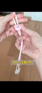 [ Buy One Get Two  Both adults and children can use the tissue holder Neck-hanging napkin clip Handkerchief clip ] Protection from dirt while eating Bib clip